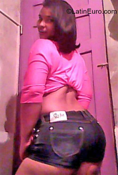 Date this beautiful Colombia girl Bleidis from Barranquilla CO8939