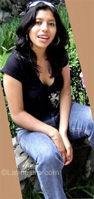 Date this tall Mexico girl Arual from Toluca MX573