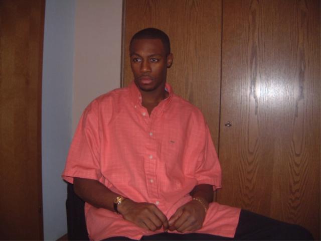 Date this voluptuous United States man Cenaz from San Francisco US12054