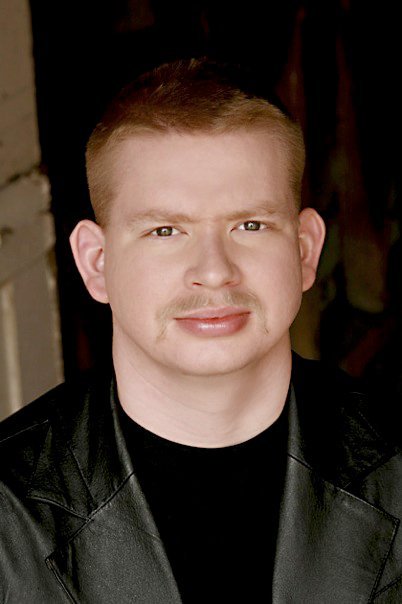 Date this voluptuous United States man Tristan from Los Angeles US12069