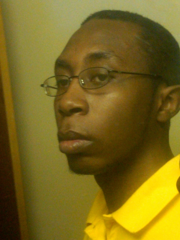 Date this young United States man Nijah from Boston US12089