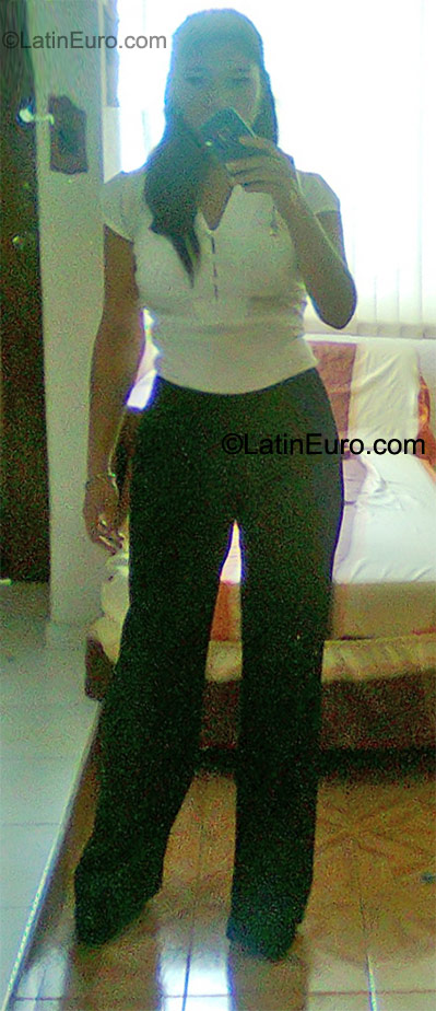 Date this cute Mexico girl Ariana from Puebla MX592