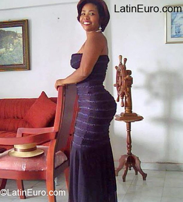 Date this delightful Colombia girl Maria from Cartagena CO15169