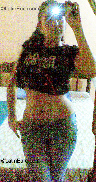 Date this hot Honduras girl Evelyn from Tocoa HN565