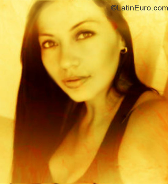 Date this exotic Colombia girl Diana from cali CO9243