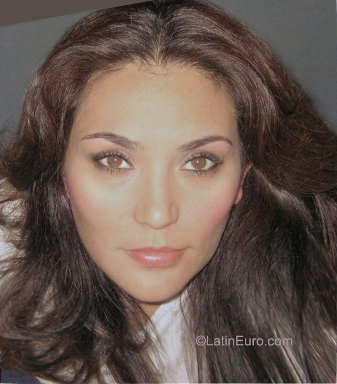 Date this stunning Mexico girl Elva from Mexico City MX615