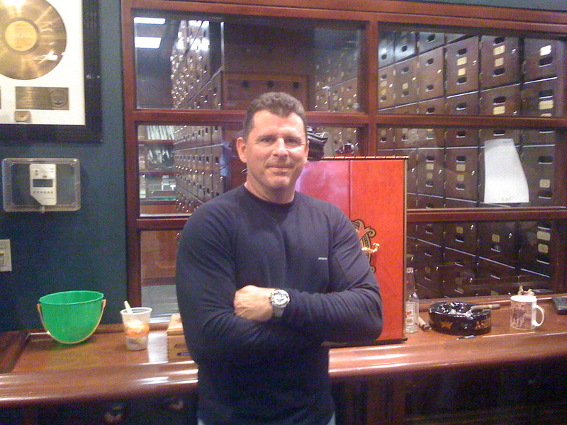 Date this tall United States man Crushwarrior from Boise US12326