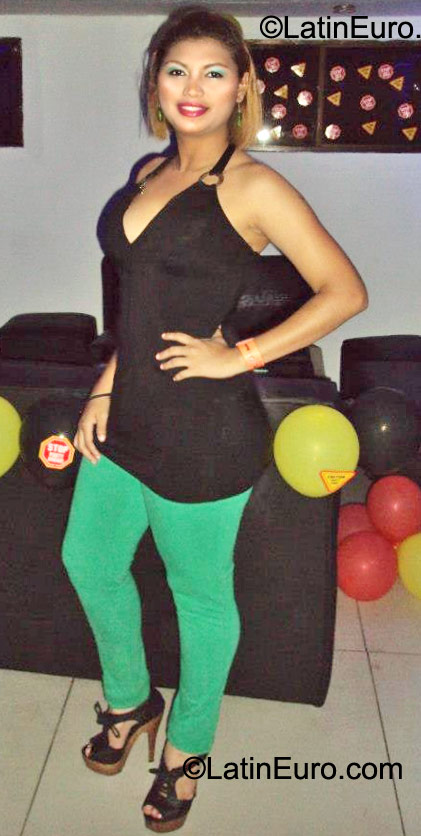 Date this lovely Nicaragua girl Blanca from Managua NI101