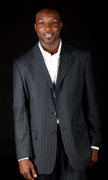 Date this nice looking United States man Lynden from Atlanta US12396