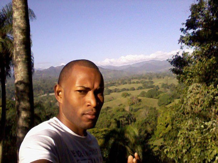 Date this hot United States man Trllty from High Point US12433