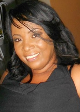 Date this sensual Brazil girl Cristina from Salvador BR6440