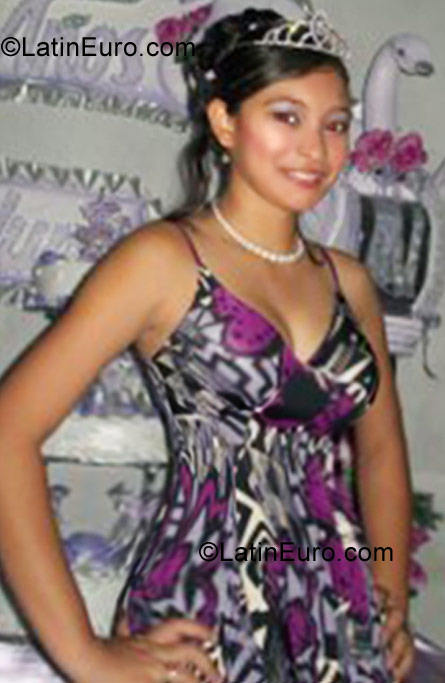 Date this sensual Panama girl Yri from Panama City PA261