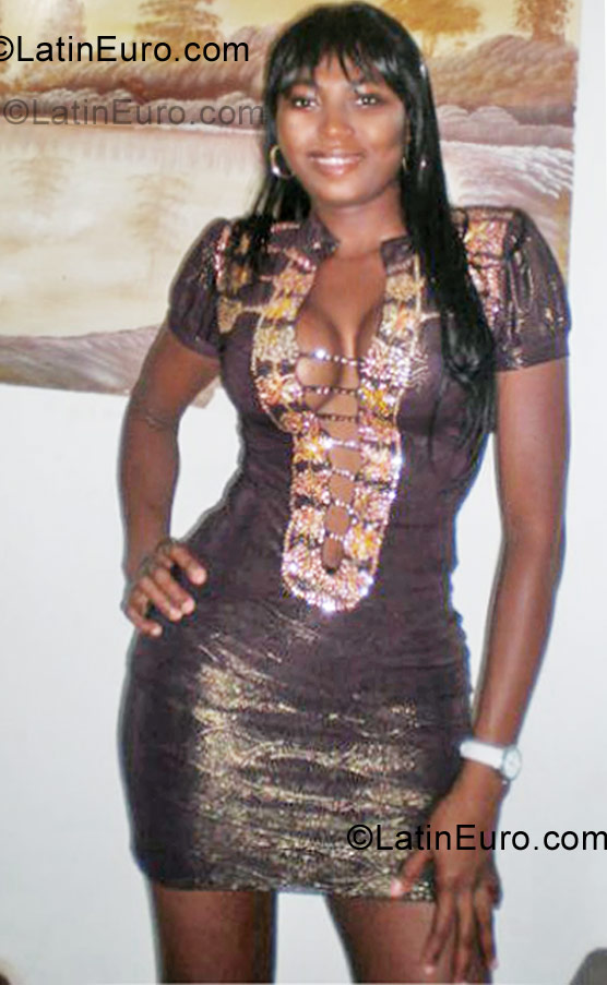 Date this hard body Colombia girl Linda from Cali CO9600