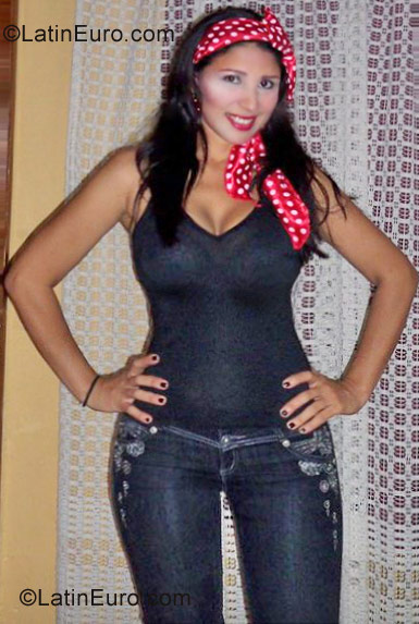Date this gorgeous Colombia girl Sandra from Barranquilla CO9601