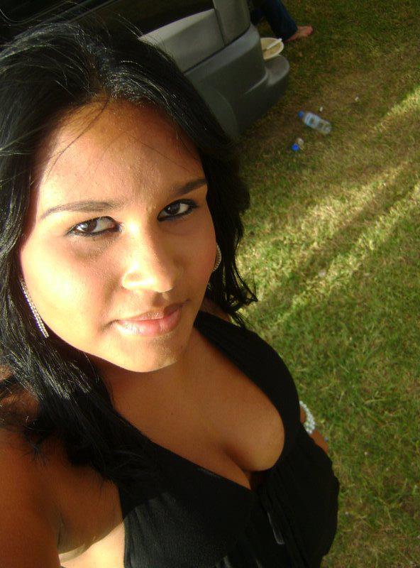 Date this gorgeous Brazil girl Rafaella from Cuiaba BR6518