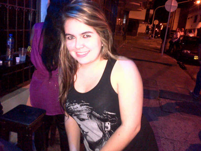 Date this foxy Colombia girl Jenny from Armenia CO9640