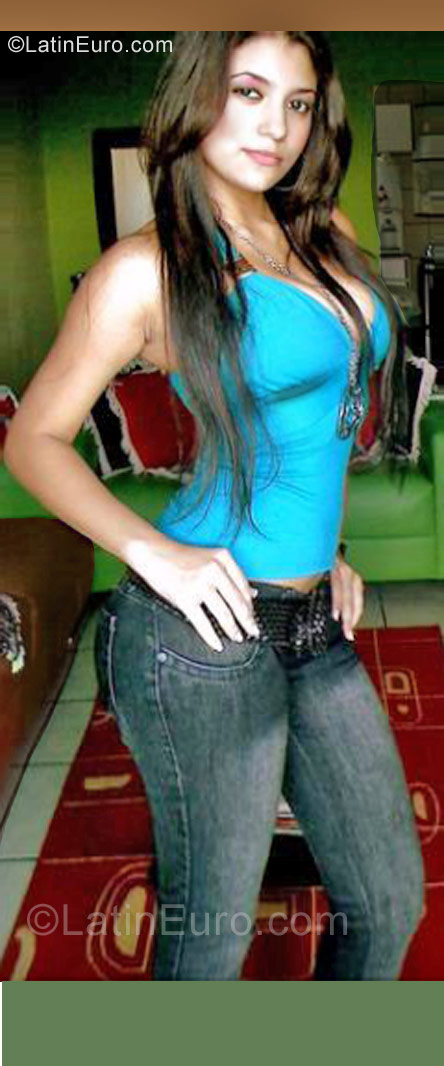 Date this exotic Colombia girl Katherine from Bogota CO9688