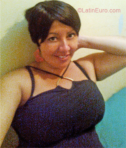 Date this gorgeous Costa Rica girl Jesi from Alajuela CR207