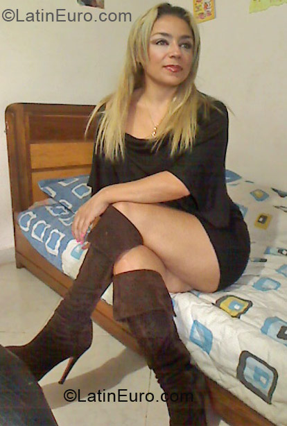 Date this sultry Colombia girl Esther from Medellin CO9770