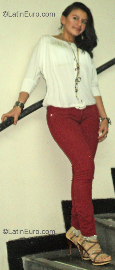 Date this happy Colombia girl Adriana from Bogota CO9775