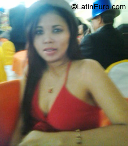 Date this happy Colombia girl Arleth from Barranquilla CO9863