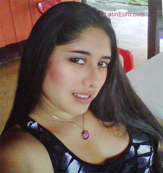 Date this delightful Colombia girl Liseth from Florencia CO9877