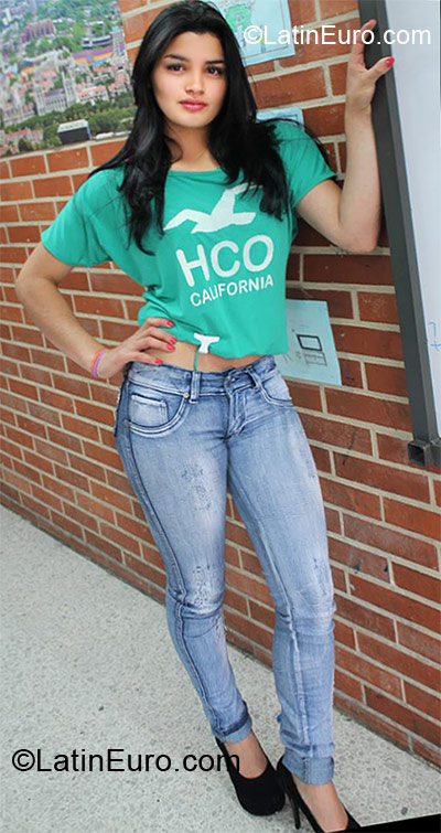Date this beautiful Colombia girl Nansi from Medellin CO9888