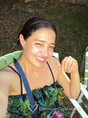 Date this passionate Colombia girl Anyelis from Miami CO9983
