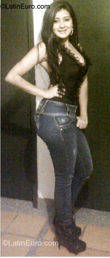 Date this stunning Colombia girl Katalina from Medellin CO10025