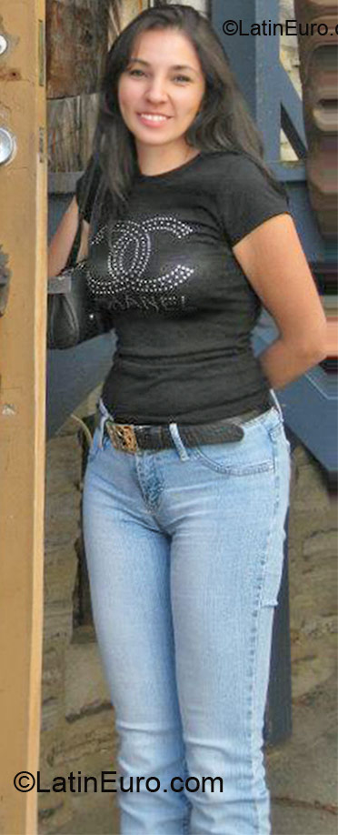 Date this passionate Mexico girl Laura from Zapopan MX694
