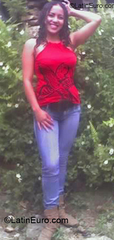 Date this stunning Colombia girl Leidy from Bogota CO10139