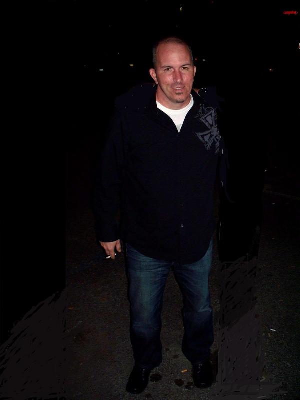 Date this happy United States man JBrennan from Scranton US12861