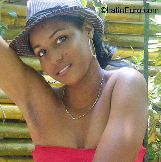 Date this charming Colombia girl Gebides from Cartagena CO10191