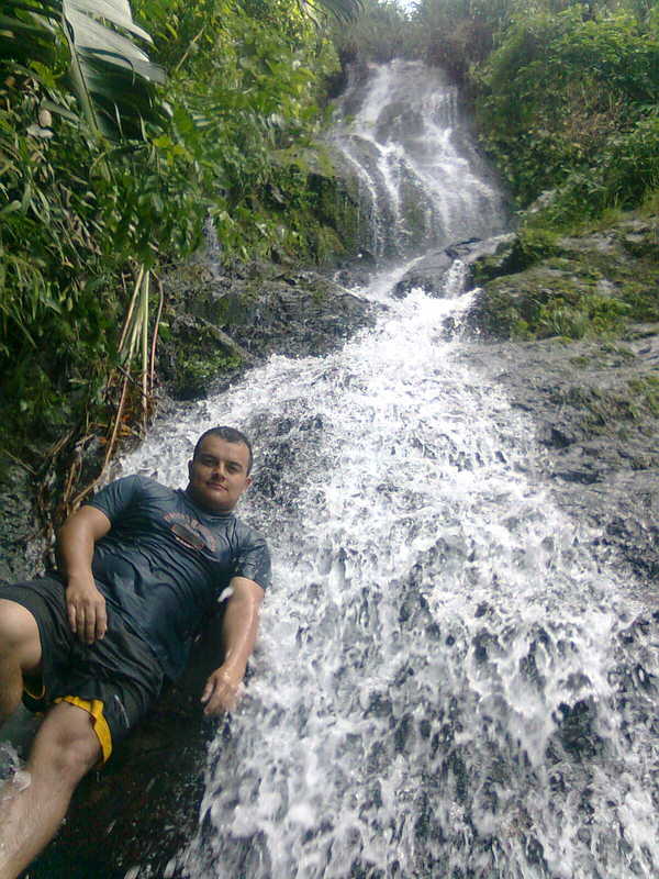 Date this tall Colombia man Mauroades from Manizales CO10263