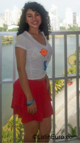 Date this athletic Colombia girl Sara from Barranquilla CO10313