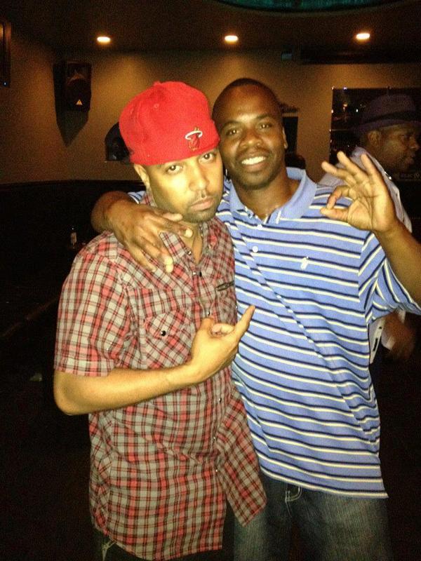 Date this passionate United States man Azul from Bloomington US12973