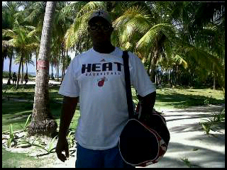 Date this athletic Colombia man Perkins from San Andres CO10519