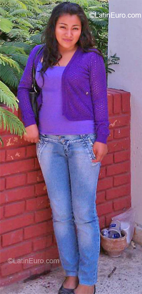 Date this tall Peru girl Maribel from Trujillo PE574