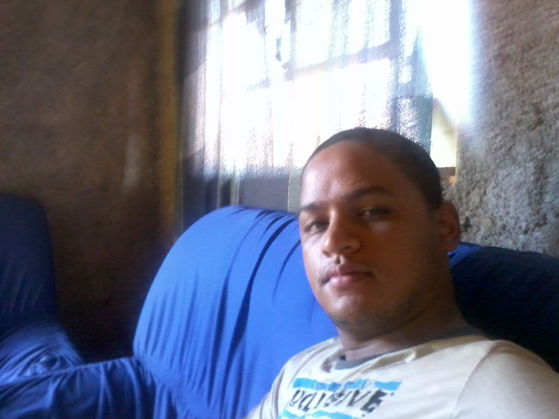 Date this happy Brazil man Samuel valadares from Goiania BR6759