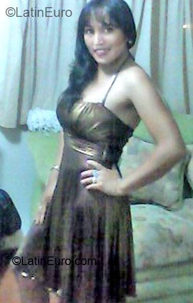Date this young Peru girl YESICA from Lima PE592
