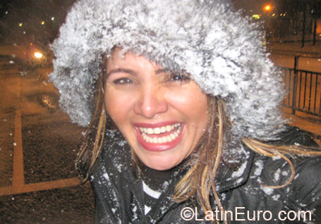 Date this lovely Brazil girl Luciana from Sao Paulo BR6770