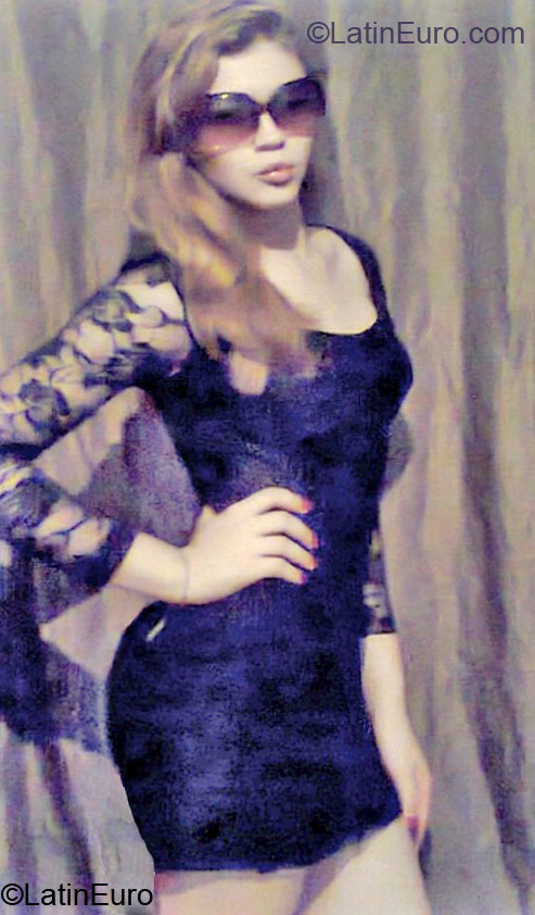 Date this tall Brazil girl  from Manaus BR6776