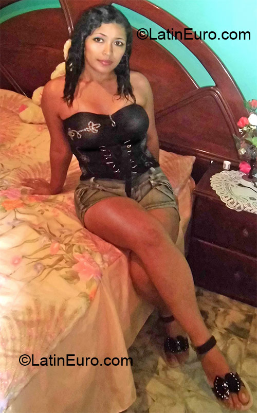 Date this athletic Colombia girl Gleidy from Cali CO10670