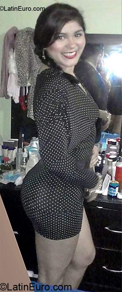 Date this attractive Peru girl Jessica from Lima PE757