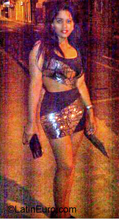 Date this cute Dominican Republic girl Alveri from San Francisco De Macoris DO11483