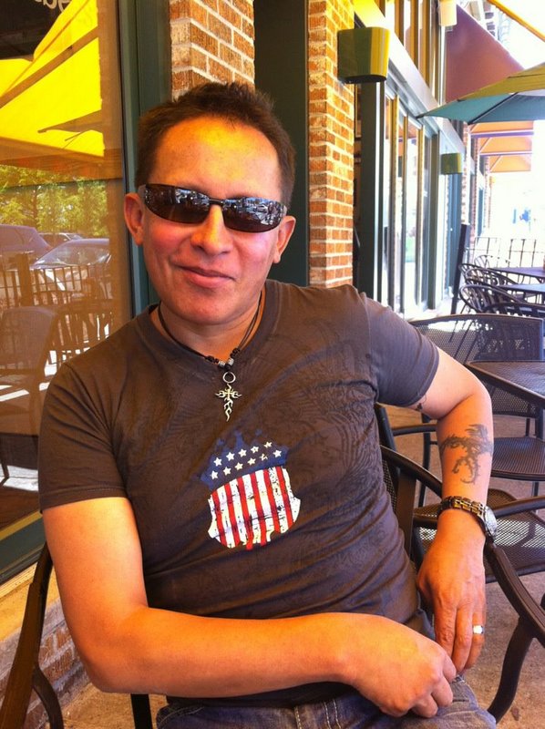 Date this sensual United States man ELOY from Miami y La Paz, Bolivia US13203