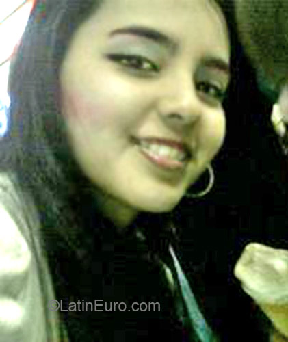 Date this cute Colombia girl Tatiana from Bogota CO10713