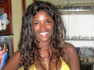 Date this delightful Brazil girl Amanda from Rio De Janeiro BR6838
