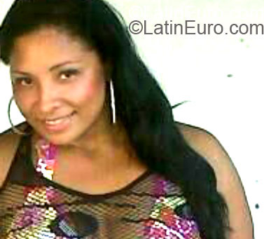 Date this voluptuous Colombia girl Esperanza from Quibdo CO10749