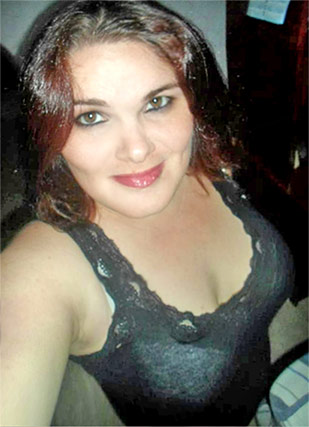 Date this pretty Brazil girl Suzana from Curitiba BR6849